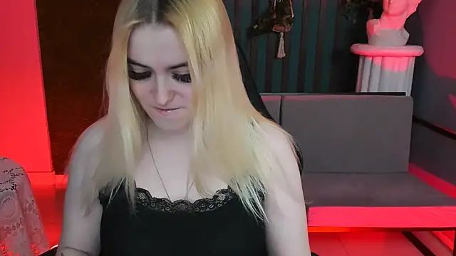 Stef Nicks online show from 04/19/26, 09:08