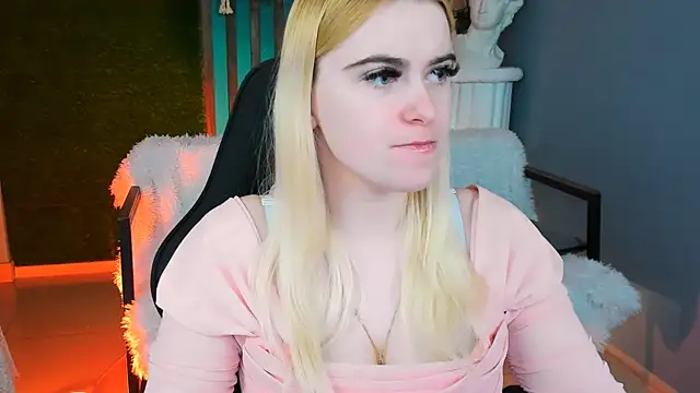 Stef Nicks online show from 04/21/26, 09:04