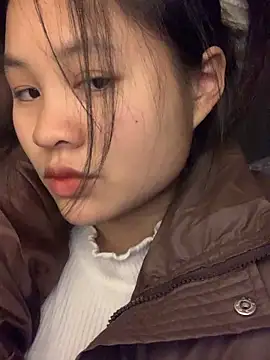 NhuFox online show from 12/05/25, 01:25