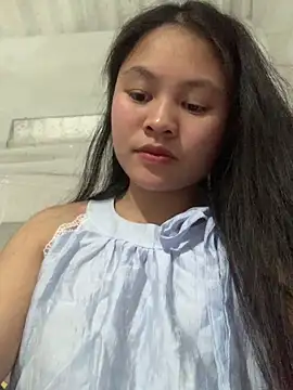 NhuFox online show from 12/22/25, 12:46