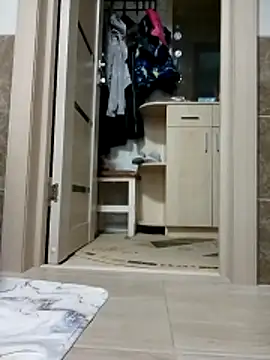 N i k o l a u online show from 02/15/26, 09:19