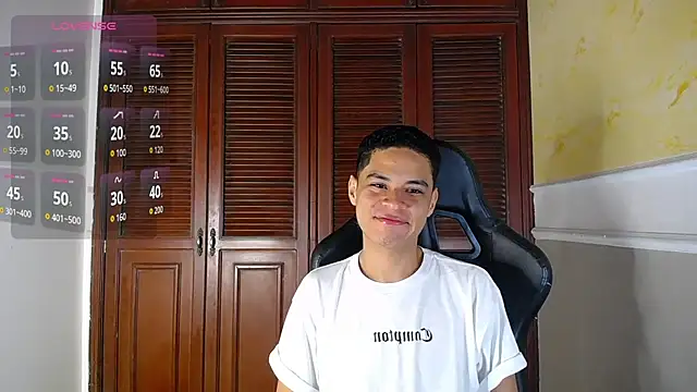 Snapshot of edy_play chatting on 09/12/25, 03:17 edy play online show from 09/12/25, 03:17