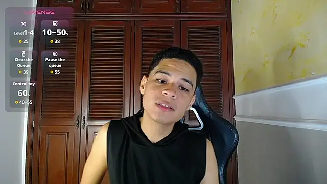Snapshot of edy_play chatting on 09/13/25, 04:23 edy play online show from 09/13/25, 04:23