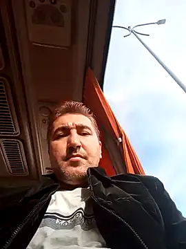 Snapshot of mert0359 chatting on 11/01/25, 12:29 mert0359 online show from 11/01/25, 12:29