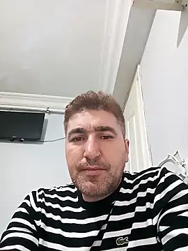 Snapshot of mert0359 chatting on 02/05/26, 02:43 mert0359 online show from 02/05/26, 02:43