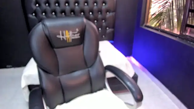 amanda noir online show from 01/09/26, 07:04