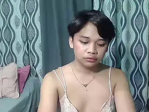 Snapshot of pinaymorena_zeinab chatting on 06/27/26, 06:35 pinaymorena zeinab online show from 06/27/26, 06:35