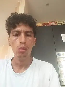 lusiboy96 online show from 09/17/25, 08:27