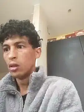 lusiboy96 online show from 10/01/25, 07:36