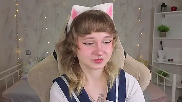 Tori Cutie online show from 05/21/26, 12:06