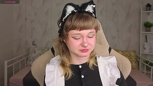 Tori Cutie online show from 06/04/26, 12:16