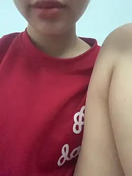 Nguyenha11 online show from 09/22/25, 08:38