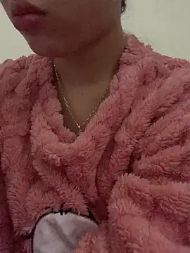 Nguyenha11 online show from 01/06/26, 08:51