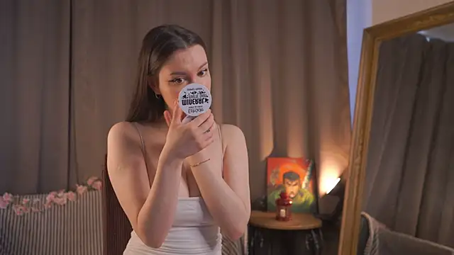 EvaDowe online show from 04/12/26, 10:53