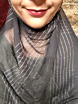 Indian-Aleena online show from 09/27/25, 04:23