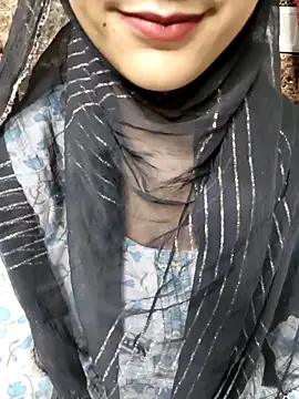 Indian-Aleena online show from 04/28/26, 06:57