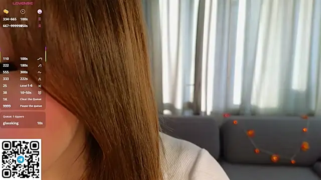 KristiGroune online show from 11/08/25, 06:13