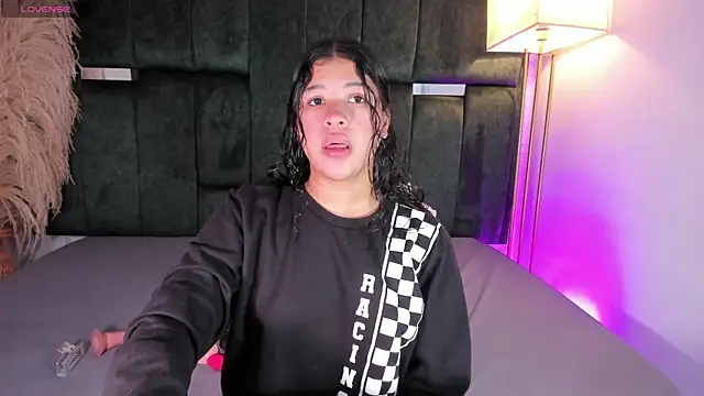 Snapshot of Ivy_nt chatting on 09/09/25, 01:10 Ivy nt online show from 09/09/25, 01:10