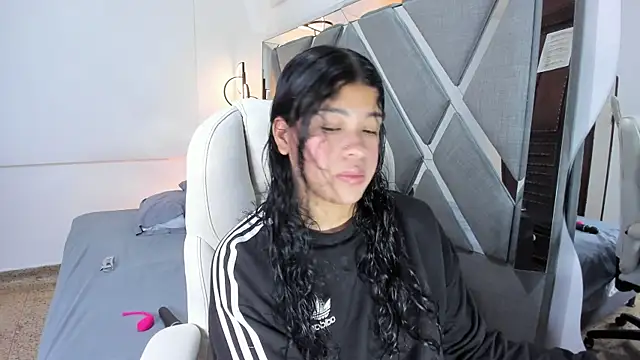 Snapshot of Ivy_nt chatting on 09/11/25, 01:00 Ivy nt online show from 09/11/25, 01:00