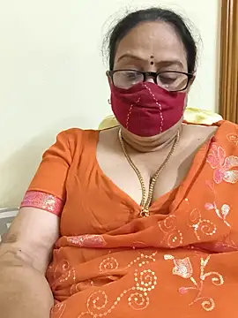 Snapshot of heera-rani chatting on 06/18/26, 09:58 heera-rani online show from 06/18/26, 09:58