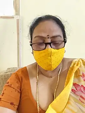 Snapshot of heera-rani chatting on 06/20/26, 05:43 heera-rani online show from 06/20/26, 05:43