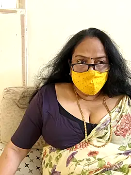 Snapshot of heera-rani chatting on 06/30/26, 06:36 heera-rani online show from 06/30/26, 06:36