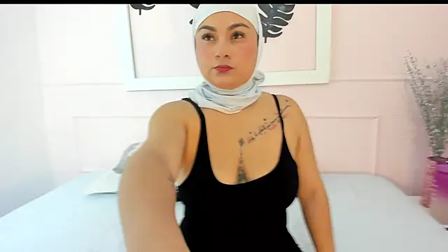 Snapshot of azaharaaa_ chatting on 09/26/25, 11:36 azaharaaa online show from 09/26/25, 11:36
