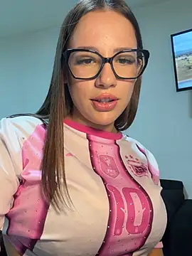 AlessiaaRuso1 online show from 06/24/26, 02:10