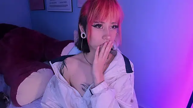 Hannahpage online show from 05/20/26, 12:22