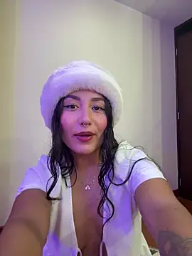 saranghae  online show from 12/18/25, 11:33