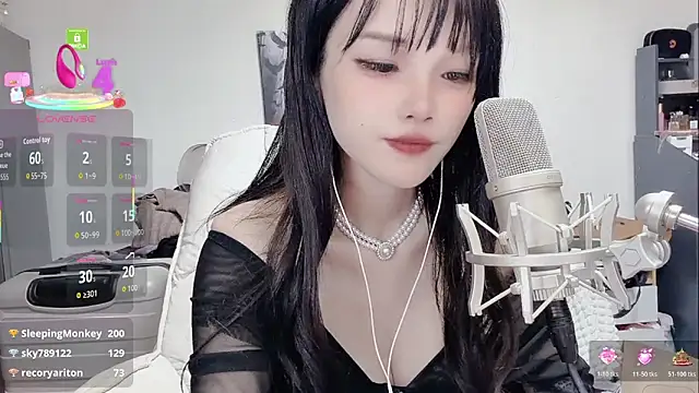 twlilybae online show from 04/01/26, 01:41