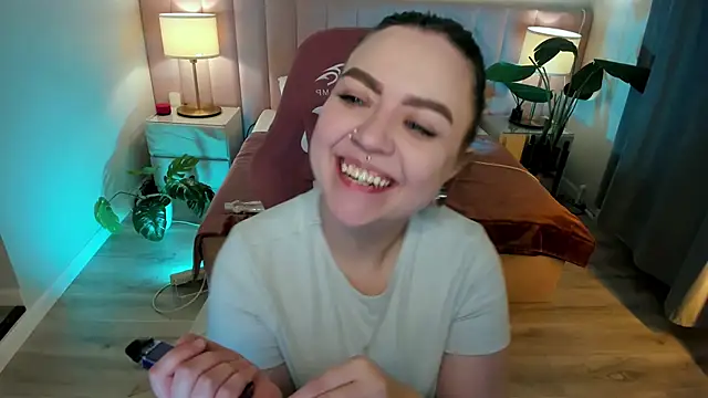 ashton heidii online show from 04/12/26, 01:54