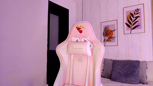 Ayleen Dunkan online show from 09/25/25, 12:31