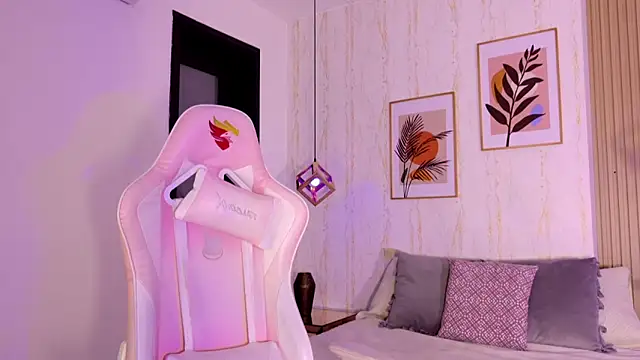 Ayleen Dunkan online show from 09/30/25, 12:10