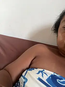 Kamilinha2 online show from 02/24/26, 09:29