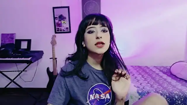 atenea dragon   online show from 03/15/26, 07:20