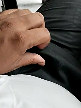 Snapshot of hunk28_6 chatting on 10/06/25, 08:12 hunk28 6 online show from 10/06/25, 08:12