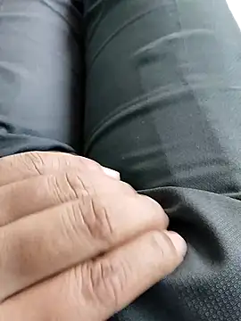 Snapshot of hunk28_6 chatting on 11/01/25, 07:21 hunk28 6 online show from 11/01/25, 07:21