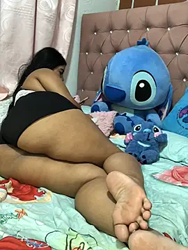 Rachellcooperrr online show from 01/10/26, 12:34