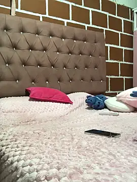 Rachellcooperrr online show from 02/19/26, 12:06