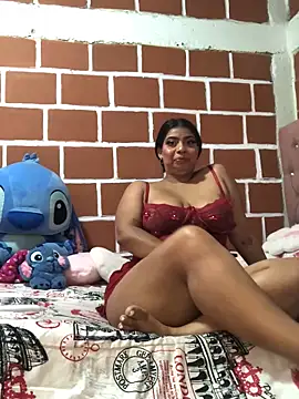 Rachellcooperrr online show from 03/26/26, 04:18