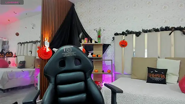 BLUE TAY1 online show from 10/30/25, 12:28