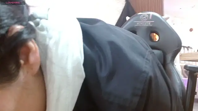 BLUE TAY1 online show from 11/02/25, 12:07