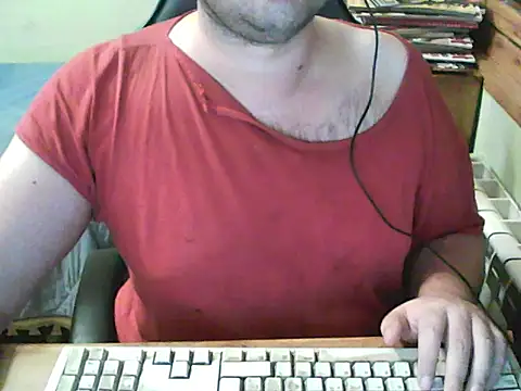 Snapshot of BENDER_50000 chatting on 04/05/26, 09:23 BENDER 50000 online show from 04/05/26, 09:23
