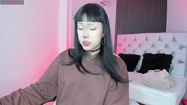 chloesagee online show from 10/26/25, 10:36