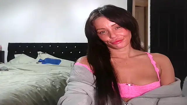 Snapshot of OliviaRyan22 chatting on 02/22/26, 05:08 OliviaRyan22 online show from 02/22/26, 05:08