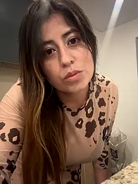 Snapshot of xSweetAlessiax chatting on 11/17/25, 12:05 xSweetAlessiax online show from 11/17/25, 12:05