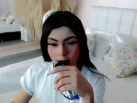 nathalialoes1 online show from 10/11/25, 07:12