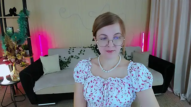 YourUniverser online show from 11/17/25, 10:32