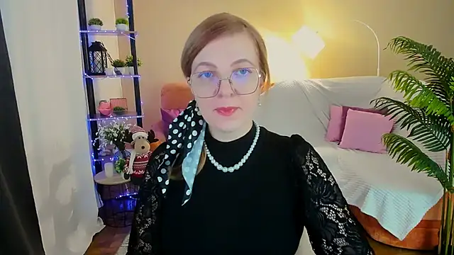 YourUniverser online show from 12/01/25, 09:25